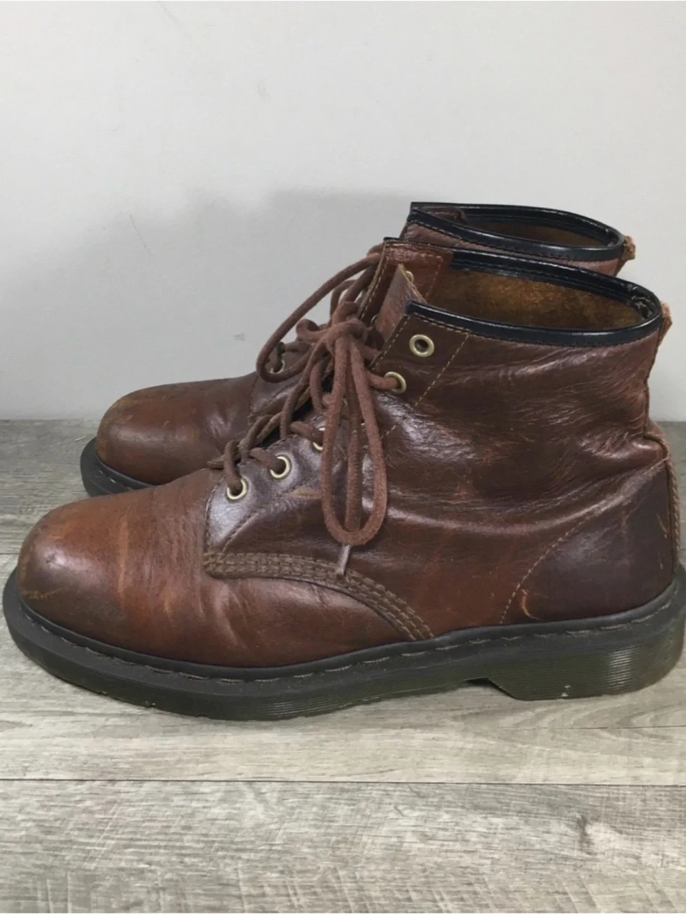 Doc Dr. Martens 101 Harvest Brown Leather Lace Up Mens Combat Work Boots Size 10